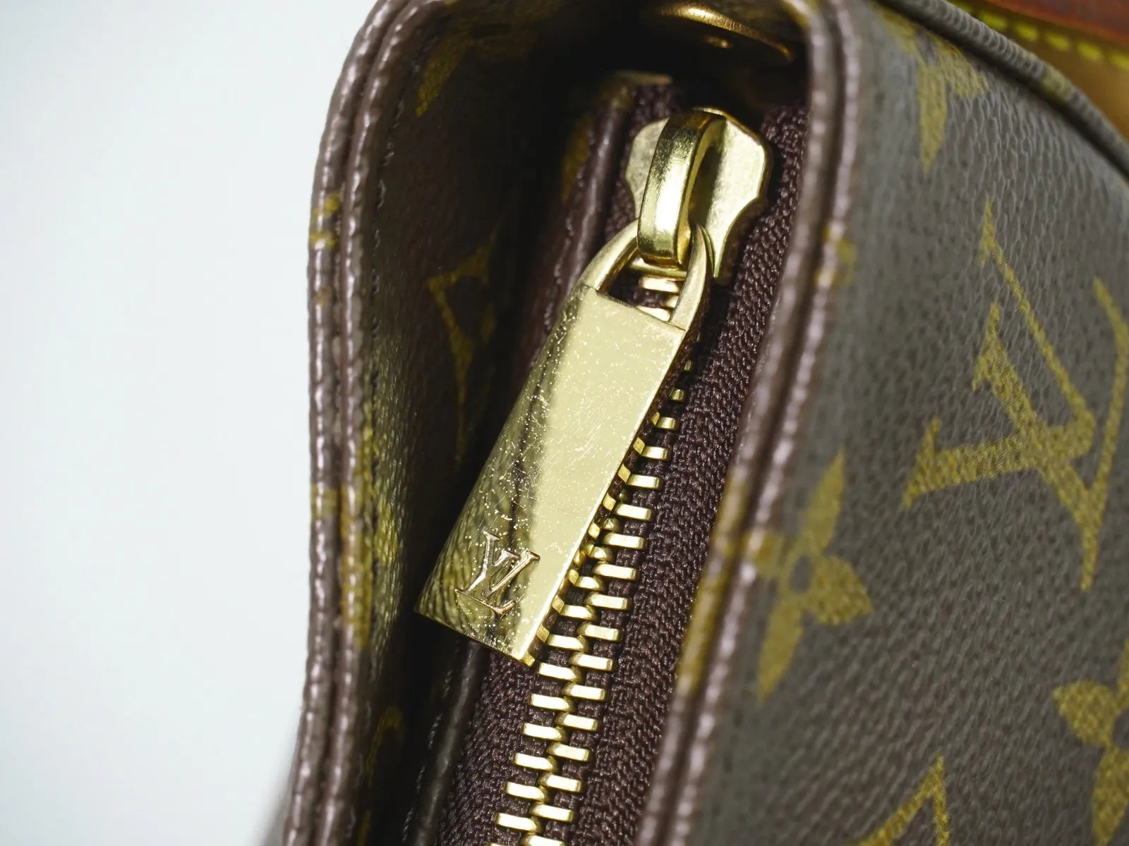 Louis Vuitton Monogram Looping Monogram Canvas, Brown, Canvas, Shoulder Bag