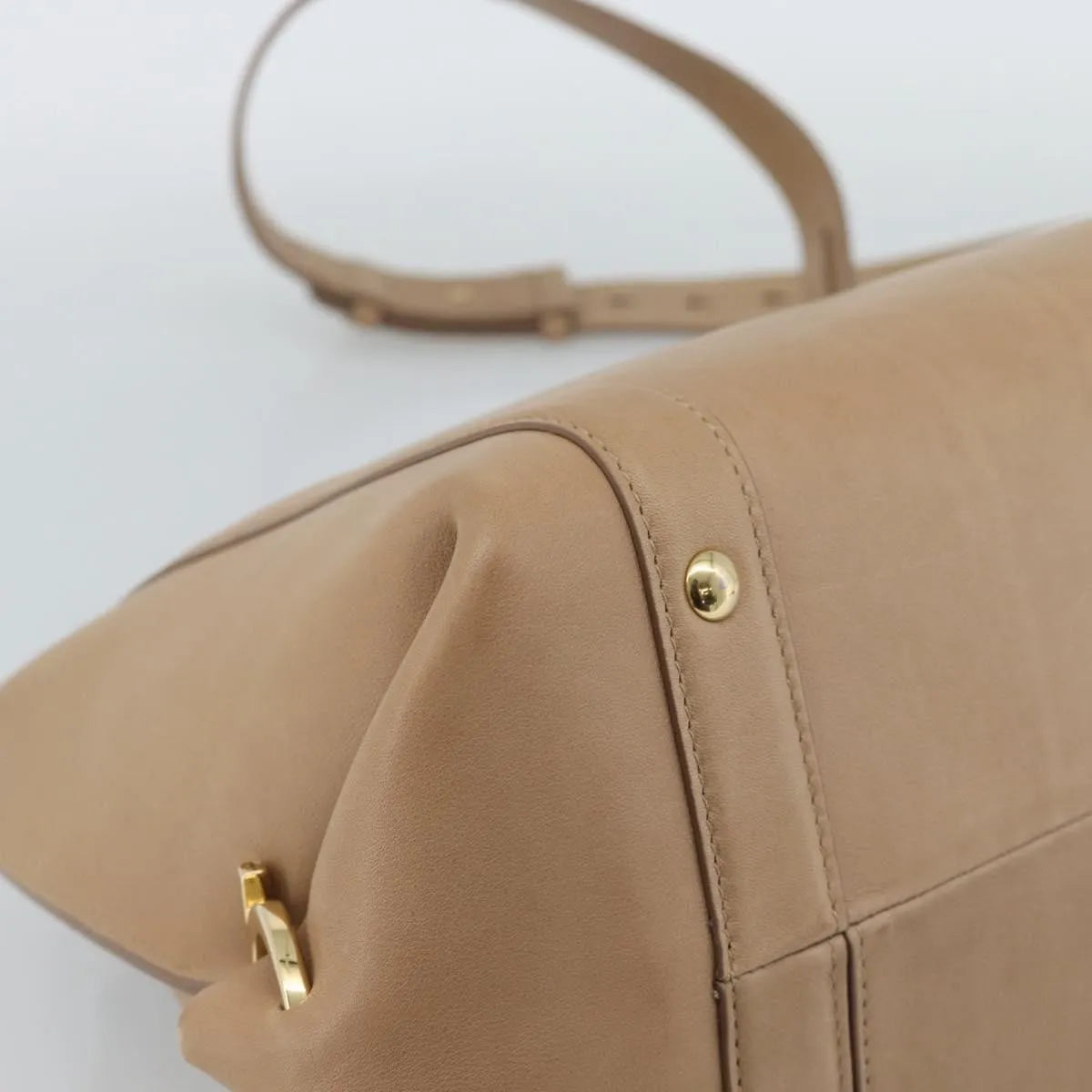 Salvatore Ferragamo Sofia Rainbow Saddle Leather, Beige, Leather, Handbag