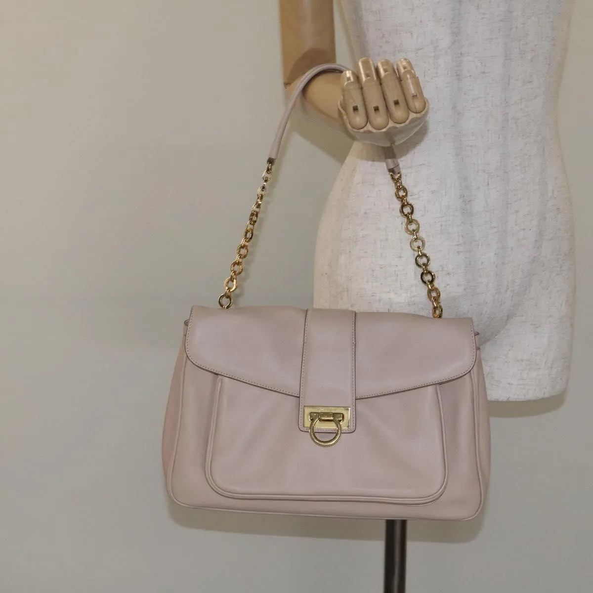 Salvatore Ferragamo Gancini Chain Leather, Beige, Leather, Shoulder Bag