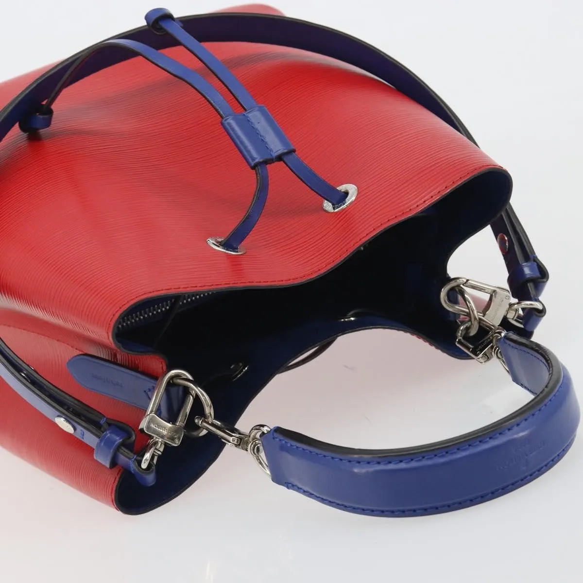Louis Vuitton NeoNoe Epi Leather, Red, Leather, Handbag