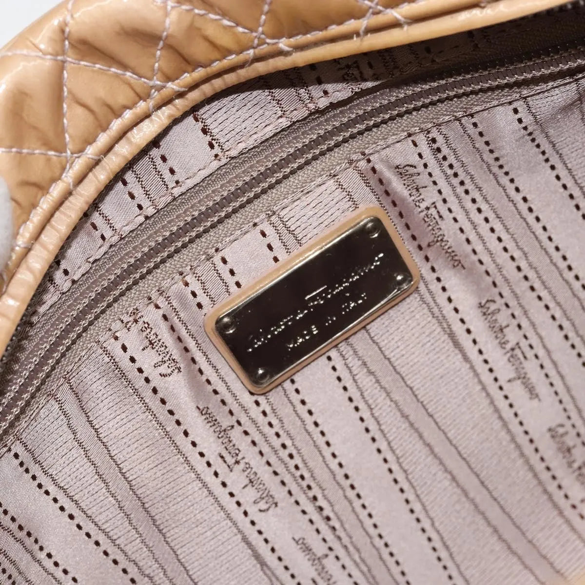 Salvatore Ferragamo Vala Patent leather, Beige, Patent Leather, Handbag