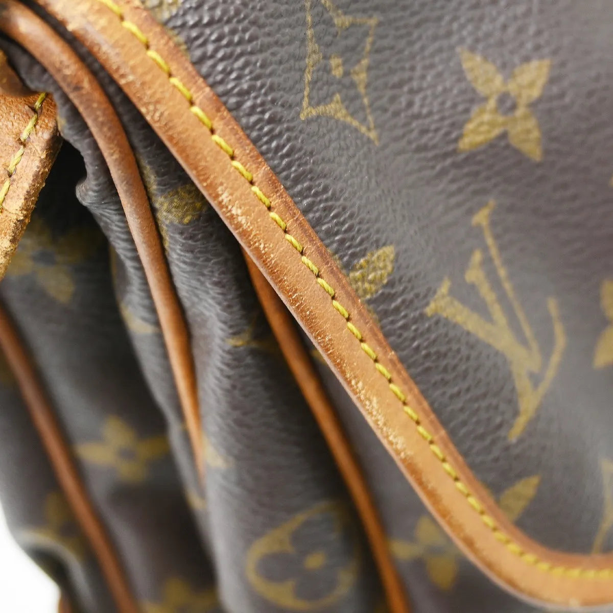 Louis Vuitton Saumur Canvas, Brown, Canvas, Shoulder Bag