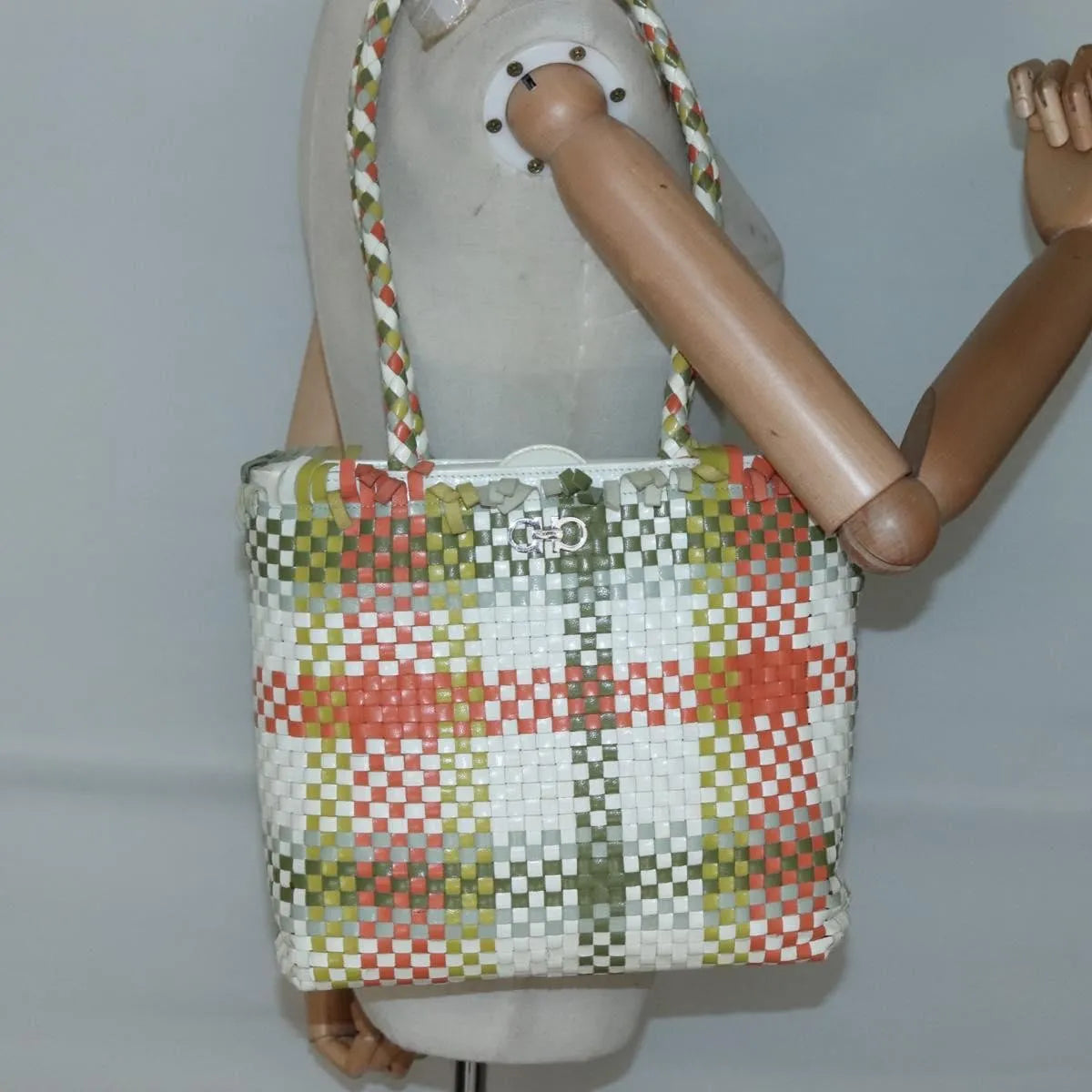 Salvatore Ferragamo Gancini Leather, Green, Leather, Shoulder Bag