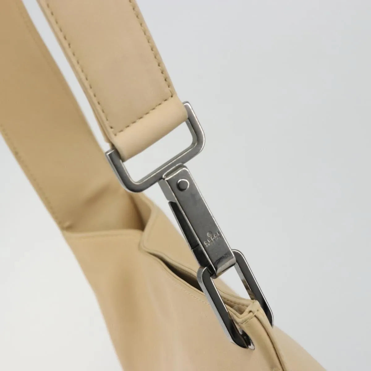 Gucci Vintage Flat Messenger Leather, Beige, Leather, Shoulder Bag