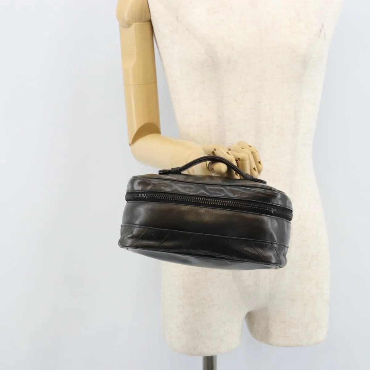 Chanel Vintage Cosmetic Case Lambskin, Black, Leather, Clutch