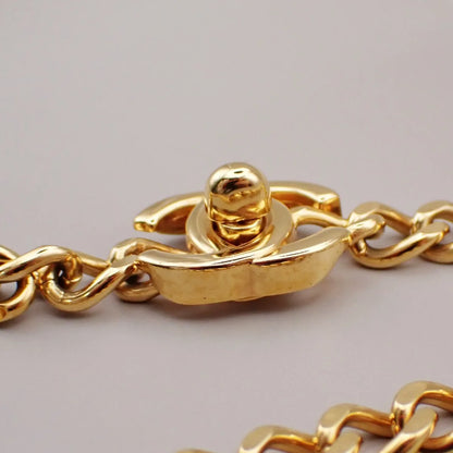 Chanel Vintage Turnlock Reissue Chain Metal, Gold, Gold Plated, Bag