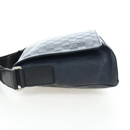 Louis Vuitton District Messenger Damier Infini Leather, Black, Leather, Shoulder Bag