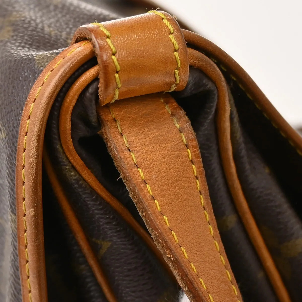 Louis Vuitton Saumur Canvas, Brown, Canvas, Shoulder Bag