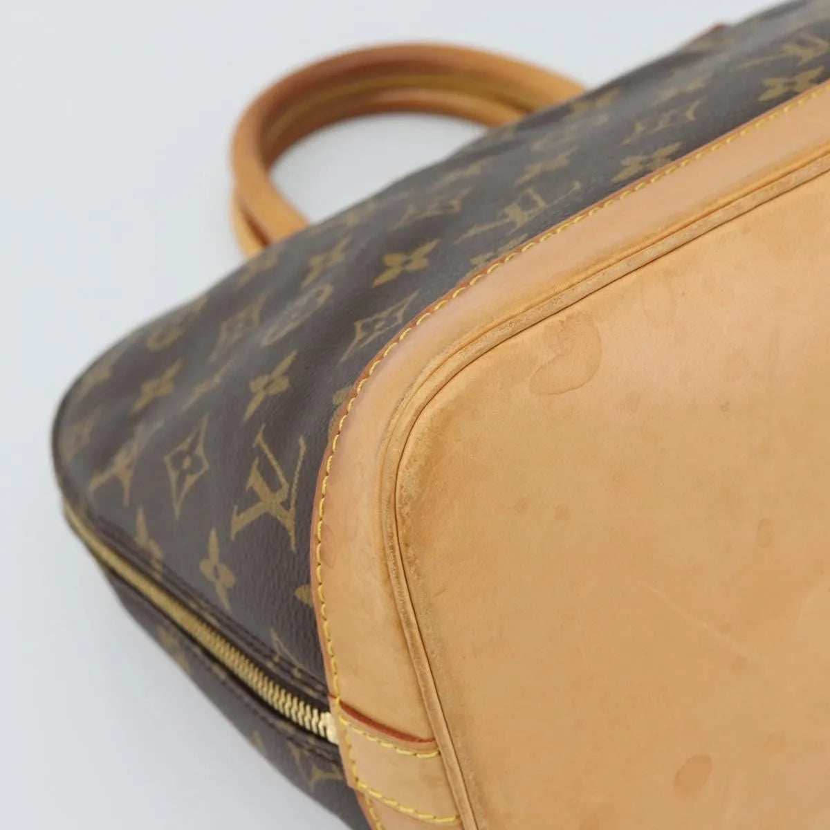 Louis Vuitton Alma Monogram Canvas, Multicolour, Canvas, Handbag