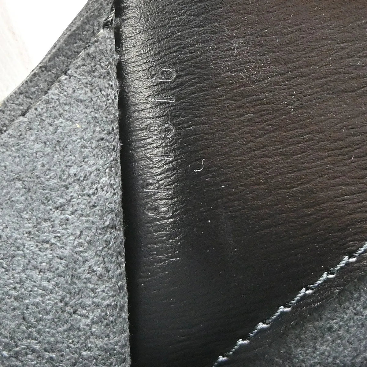 Louis Vuitton Cluny Epi, Black, Leather, Shoulder Bag