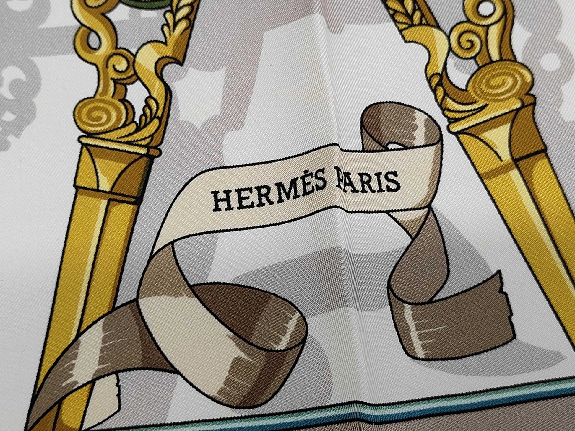 Hermes Carré 90 Silk multicolor, Multicolour, Silk, Scarf
