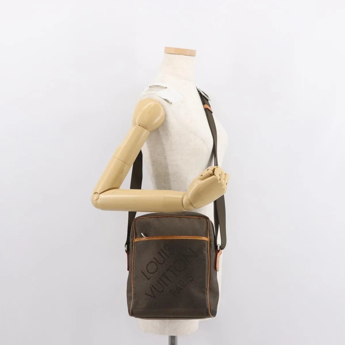 Louis Vuitton Citadin Messenger Damier Geant Canvas, Brown, Canvas, Shoulder Bag