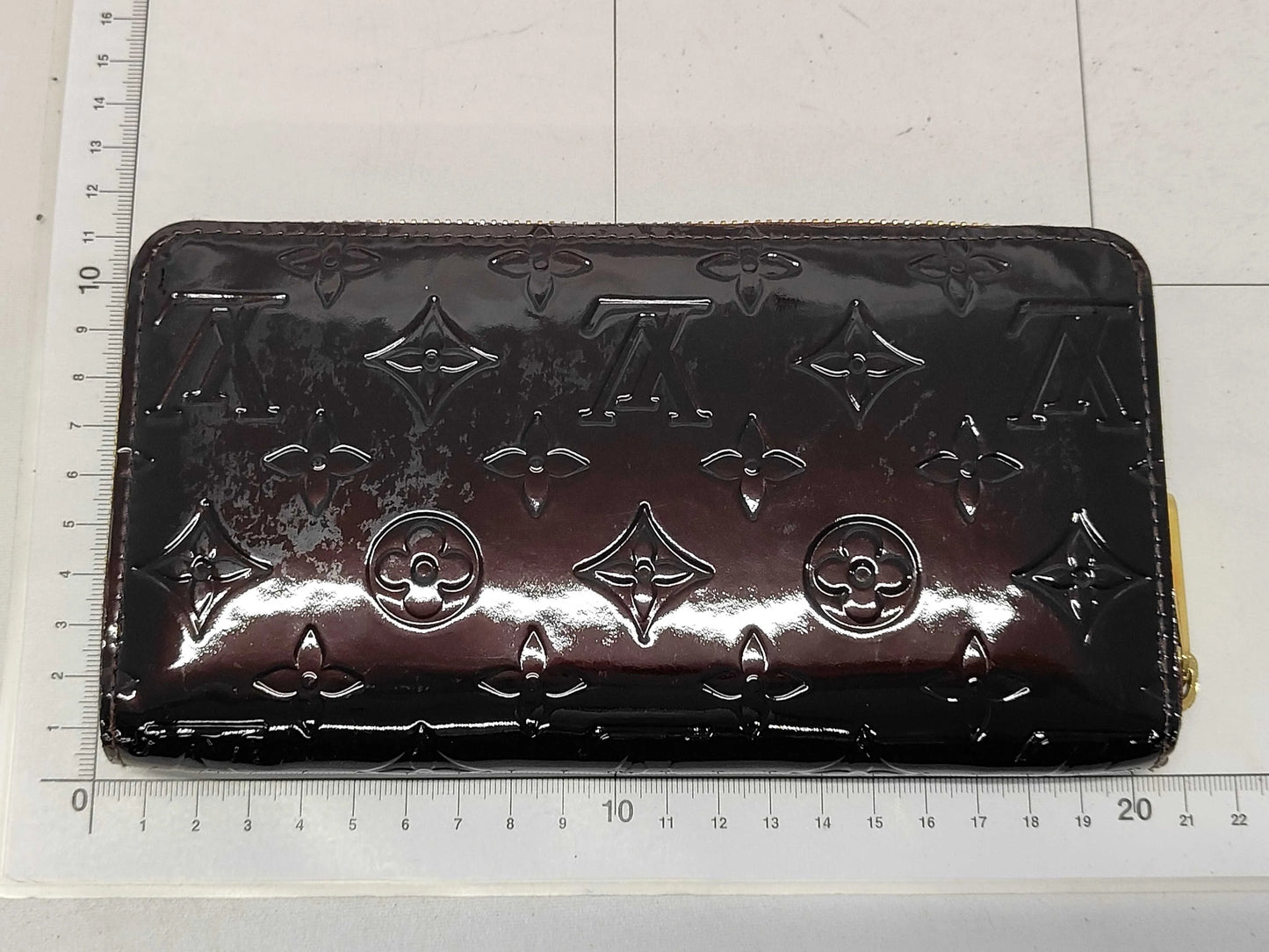 Louis Vuitton Zippy Organizer Patent leather, Black, Leather, Wallet