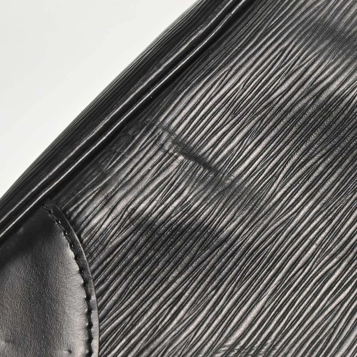 Louis Vuitton Trocadéro Epi, Black, Leather, Shoulder Bag