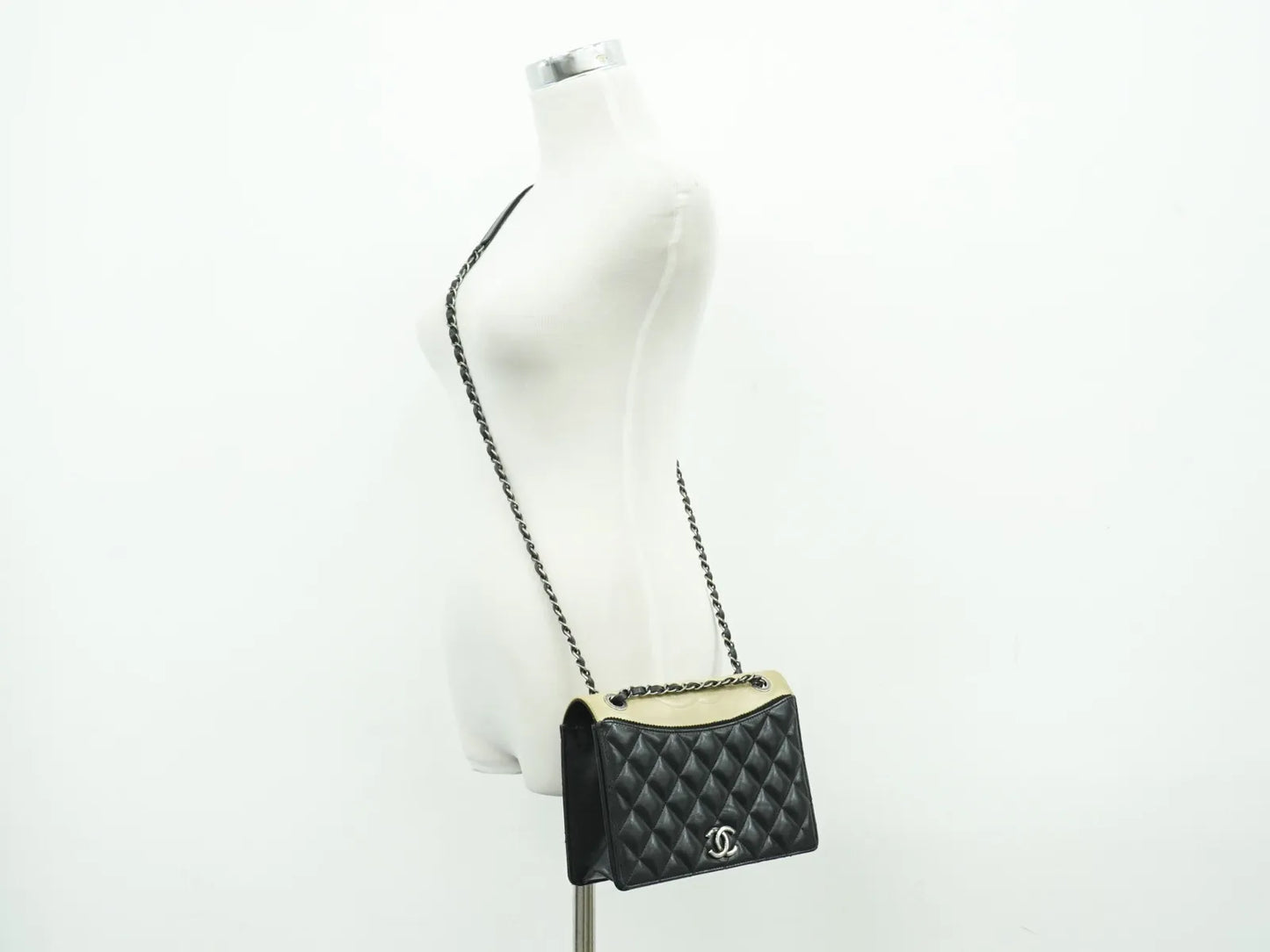 Chanel Ballerine Flap Quilted Lambskin, Black, Leather, Shoulder Bag