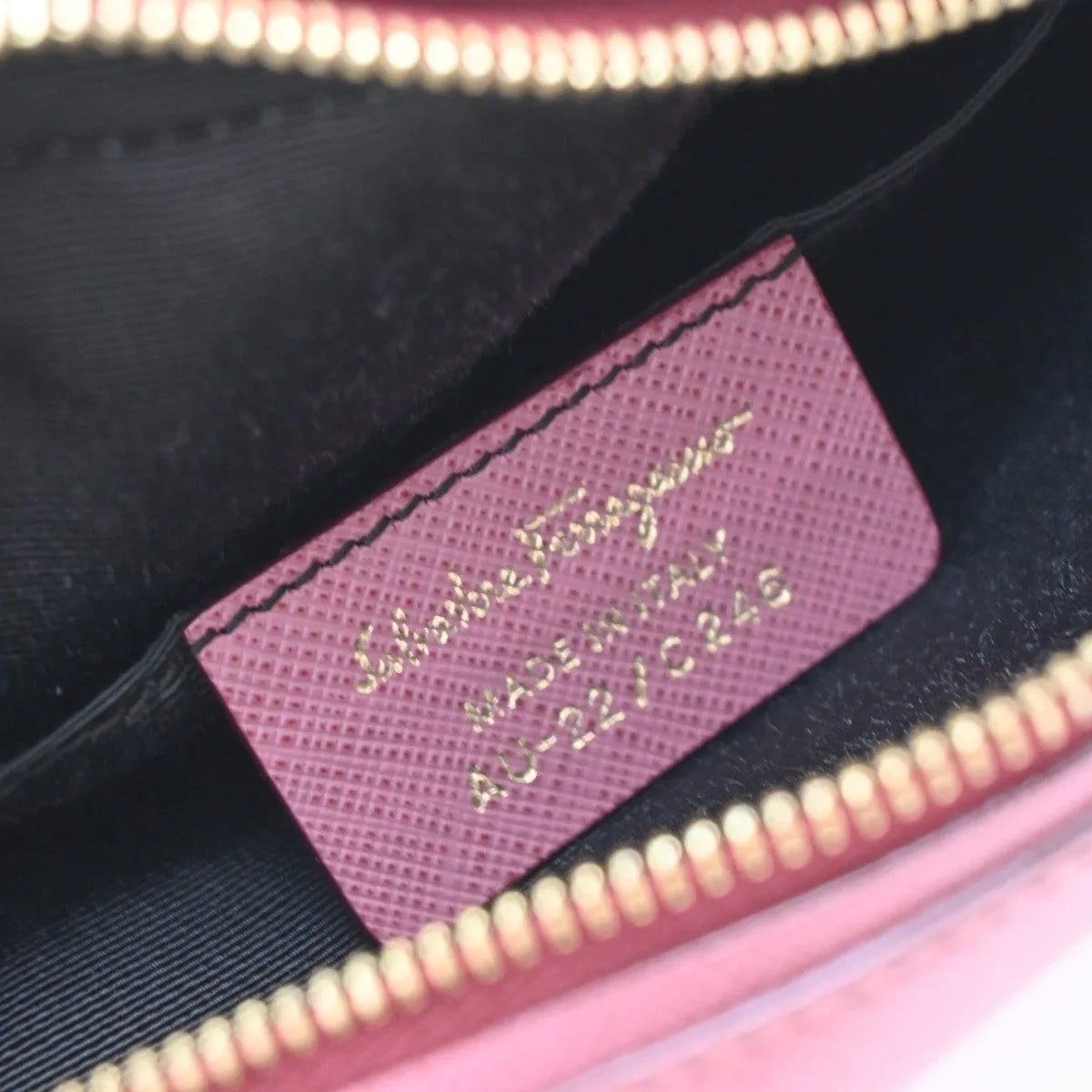Salvatore Ferragamo Gancini Leather, Pink, Leather, Shoulder Bag