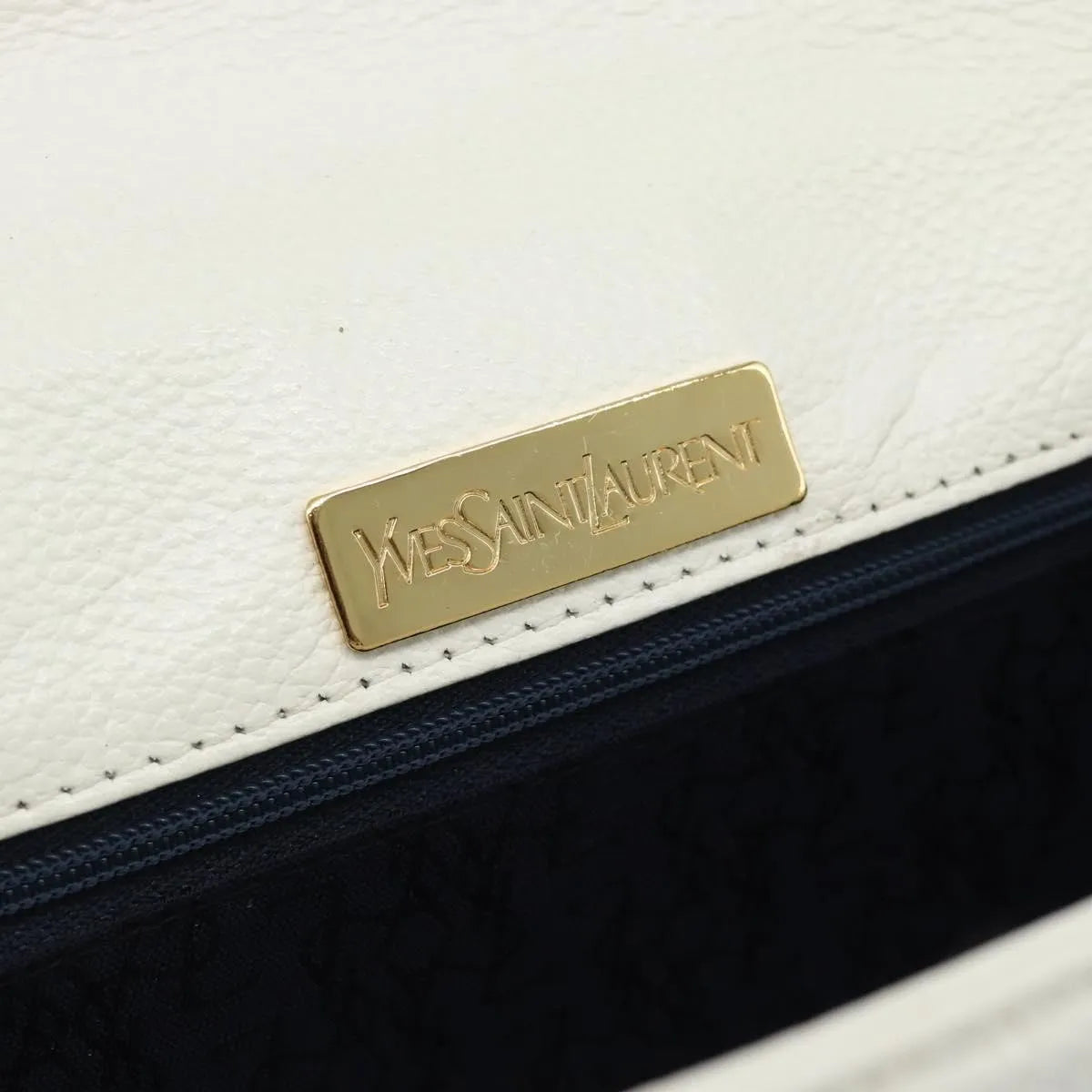 Saint Laurent Vintage Leather, White, Leather, Clutch