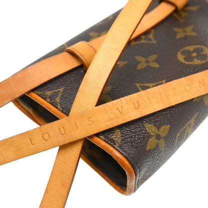 Louis Vuitton Florentine Canvas, Brown, Canvas, Clutch