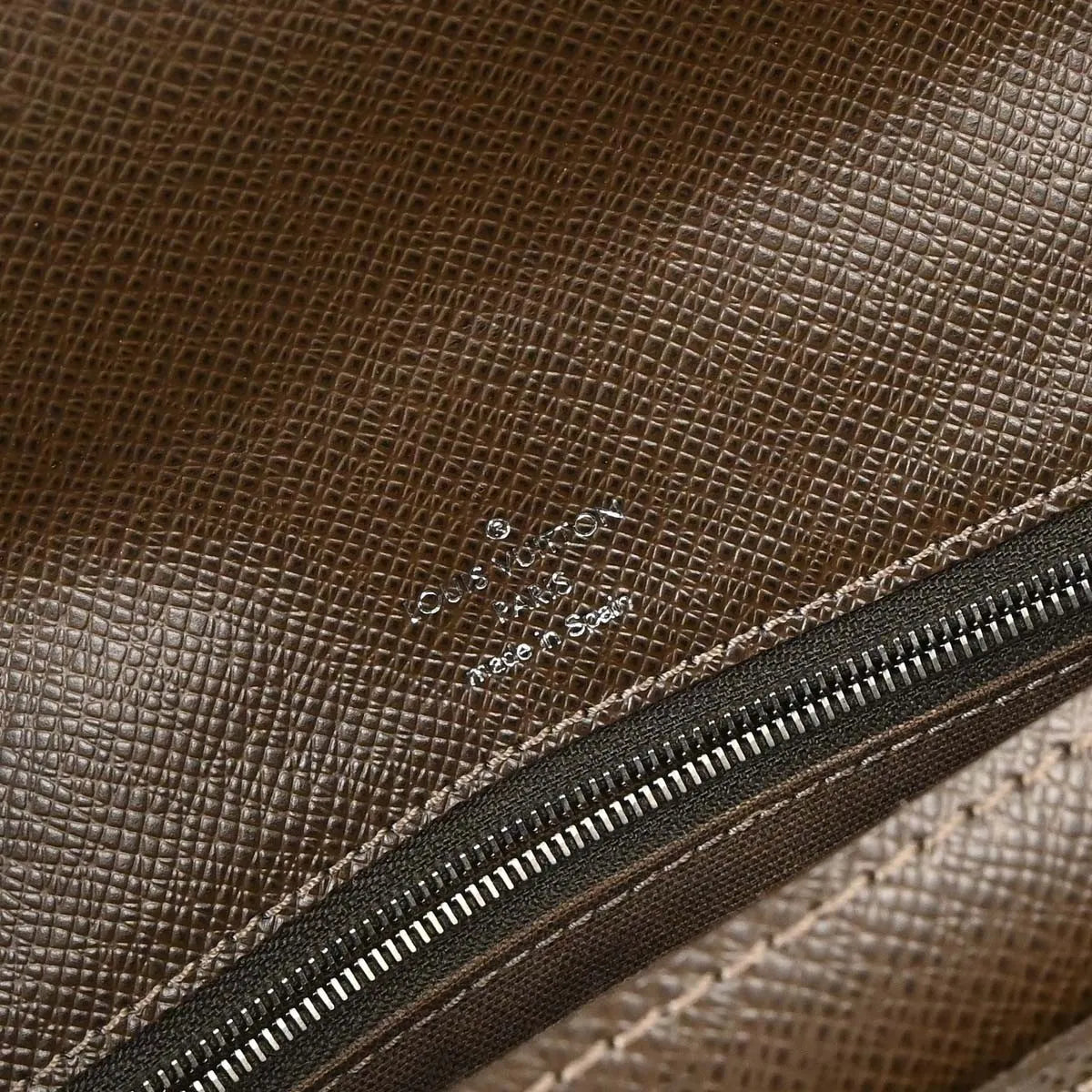 Louis Vuitton Belaia Clutch Taiga Leather, Brown, Leather, Clutch