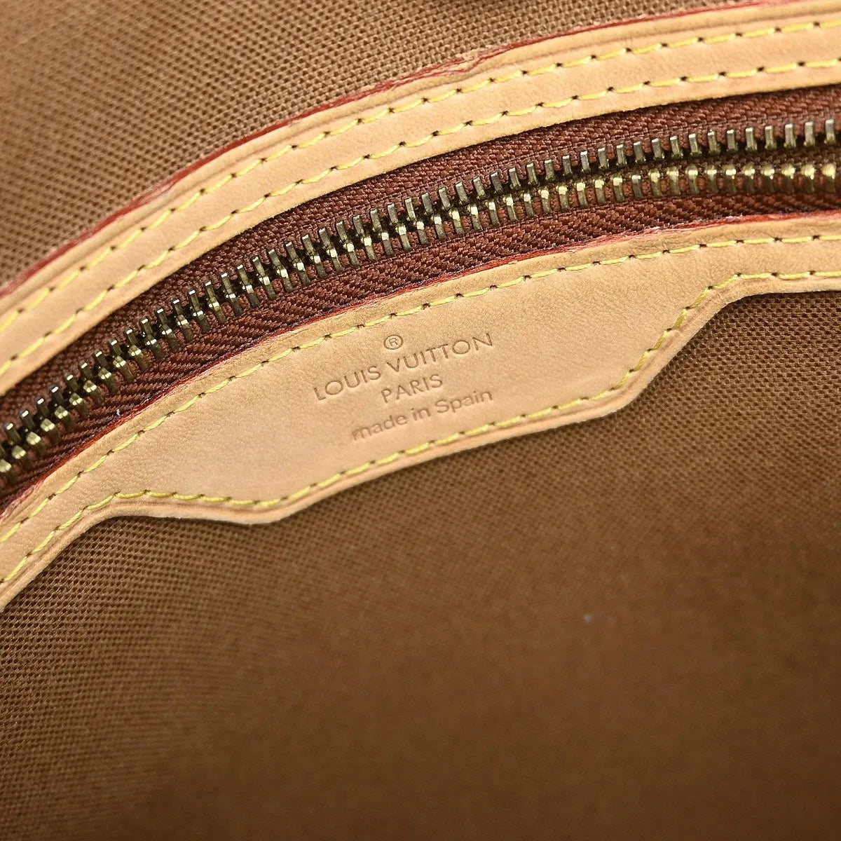 Louis Vuitton Abbesses Messenger Monogram Canvas, Brown, Canvas, Shoulder Bag
