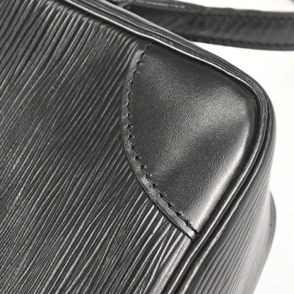 Louis Vuitton Trocadéro Epi, Black, Leather, Shoulder Bag