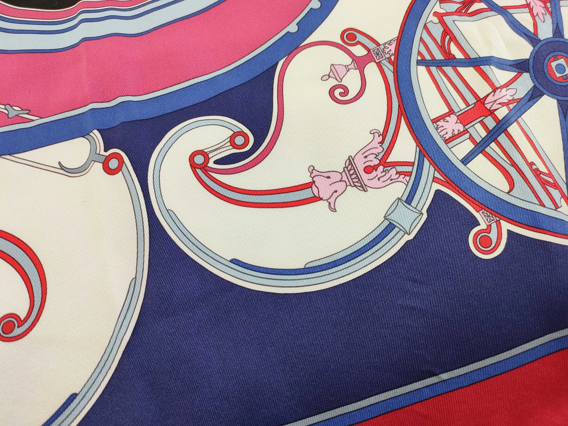 Hermes Carré 90 Silk multicolor, Multicolour, Silk, Scarf