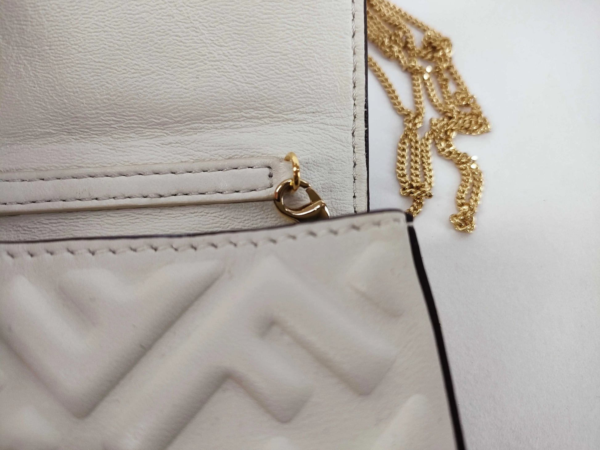 Fendi Baguette Bag Charm Leather, White, Leather, Clutch