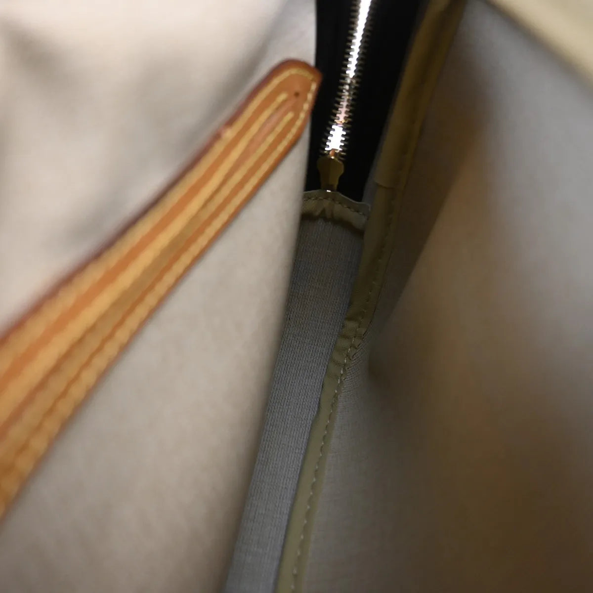 Louis Vuitton Reporter Monogram Canvas, Brown, Canvas, Shoulder Bag