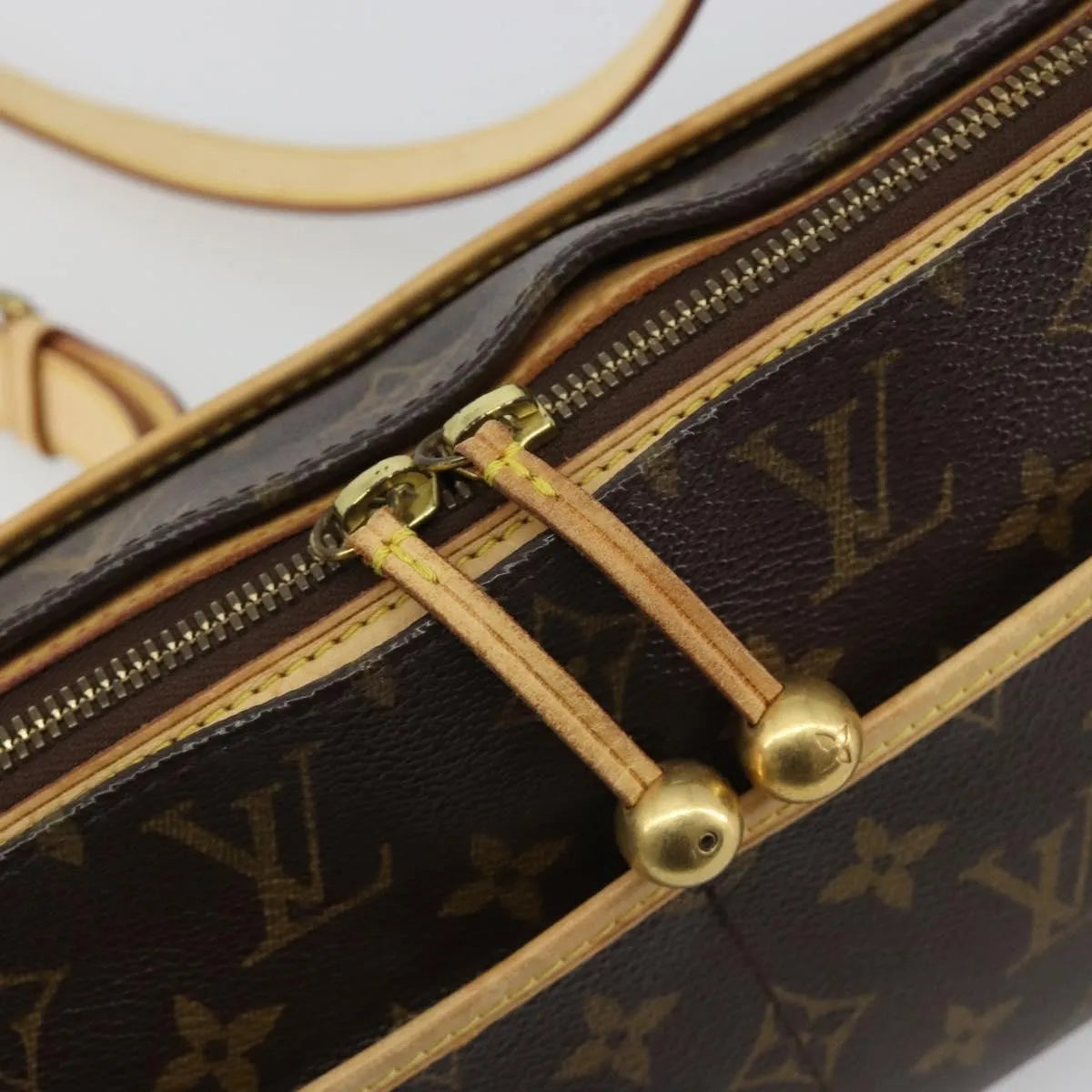 Louis Vuitton Popincourt Monogram Canvas, Brown, Canvas, Shoulder Bag