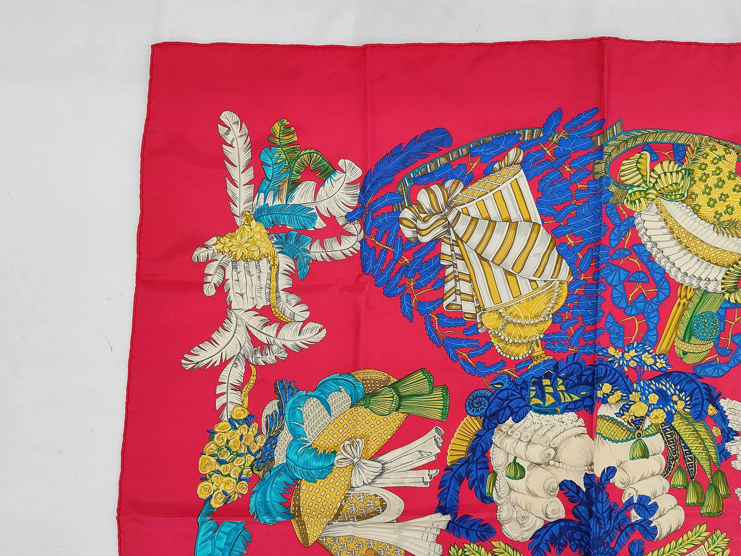 Hermes Carré 90 Silk multicolor, Multicolour, Silk, Scarf