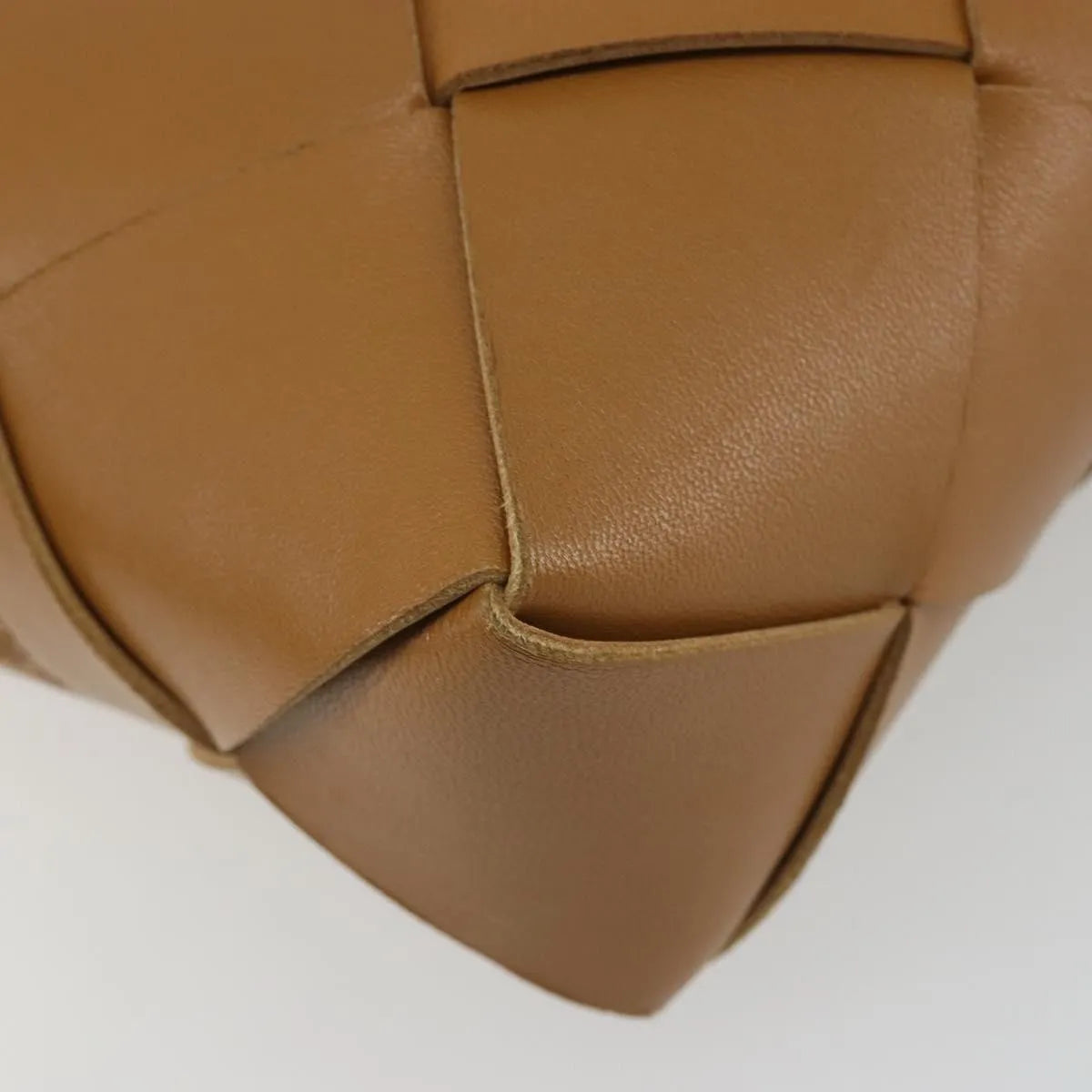 Bottega Veneta Cassette Camera Maxi Intrecciato Leather, Brown, Leather, Shoulder Bag
