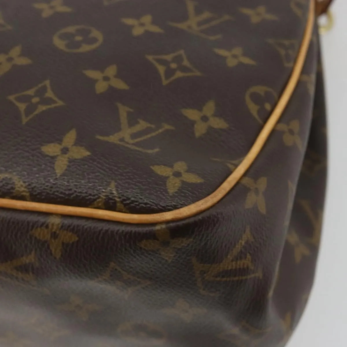 Louis Vuitton Batignolles Monogram Canvas, Brown, Canvas, Shoulder Bag