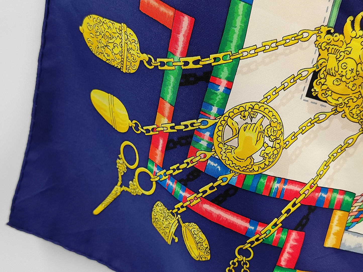 Hermes Carré 90 Silk multicolor, Multicolour, Silk, Scarf