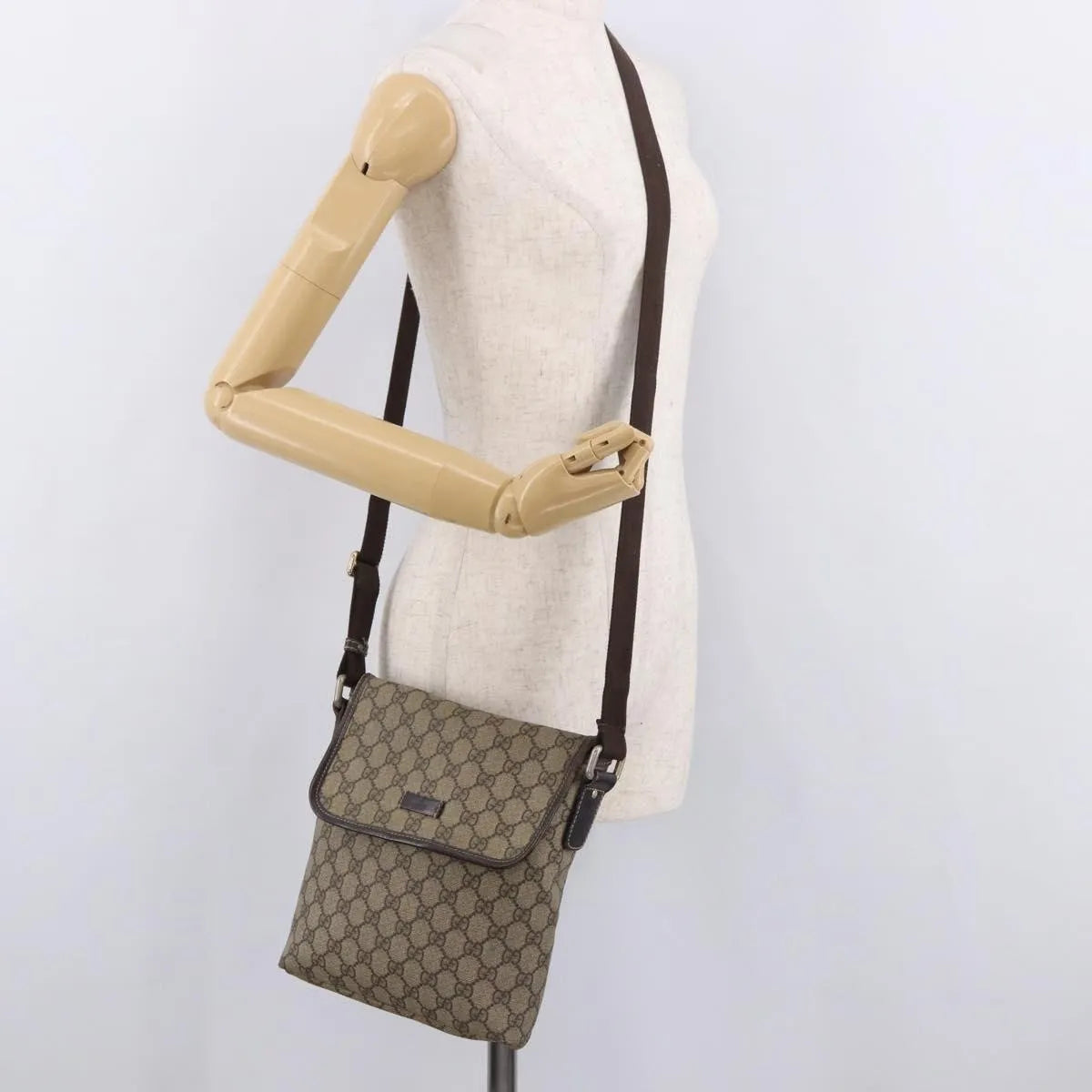 Gucci Flap Messenger GG Coated Canvas, Beige, Canvas, Shoulder Bag