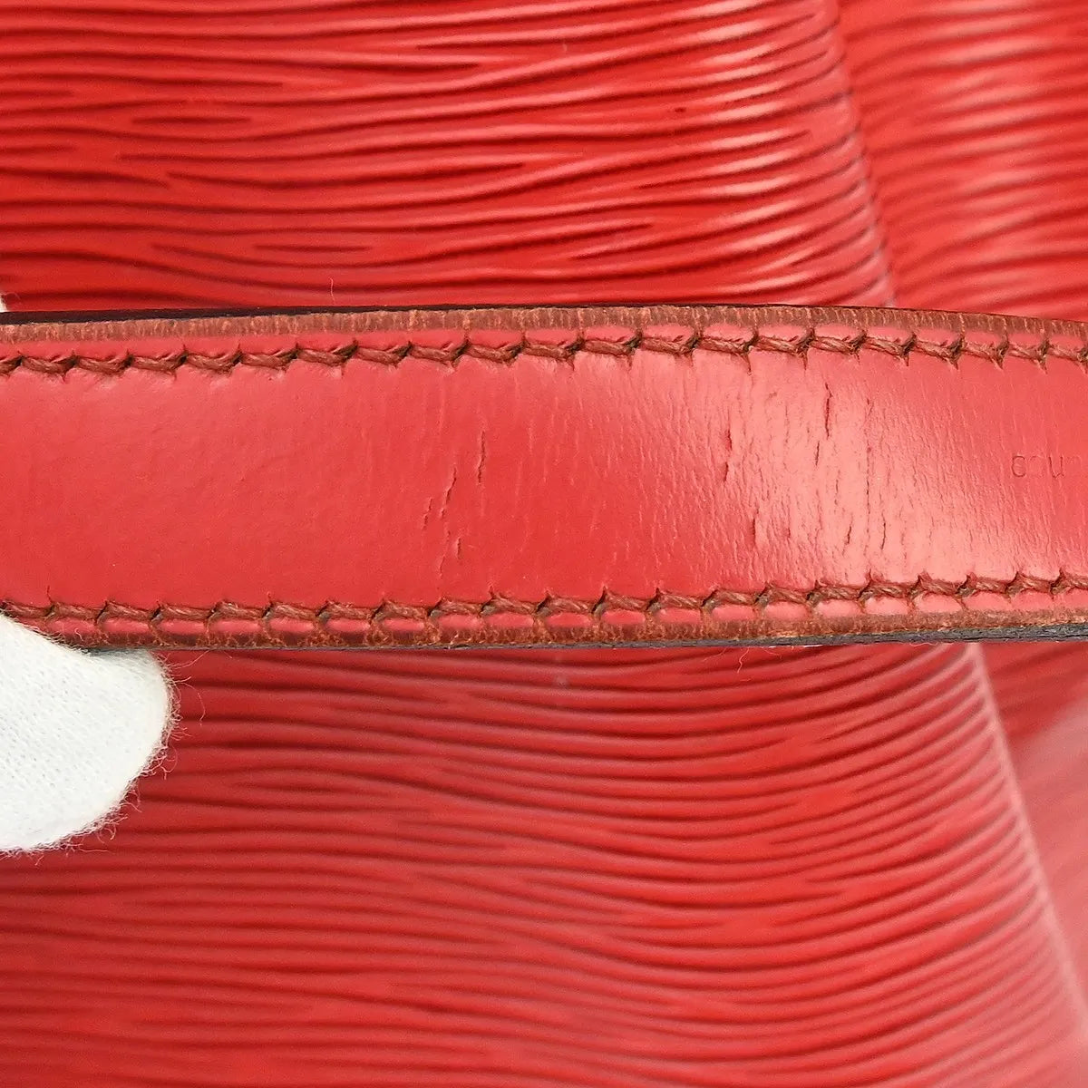 Louis Vuitton Petit Noe Epi Leather, Red, Leather, Shoulder Bag