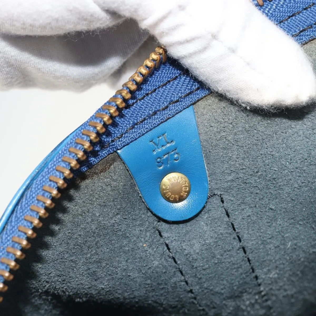 Louis Vuitton Keepall Epi, Blue, Leather, Travel Bag