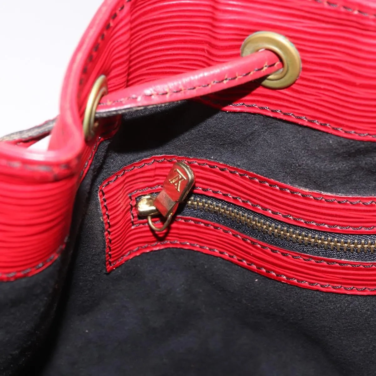 Louis Vuitton Petit Noe Epi Leather, Red, Leather, Shoulder Bag