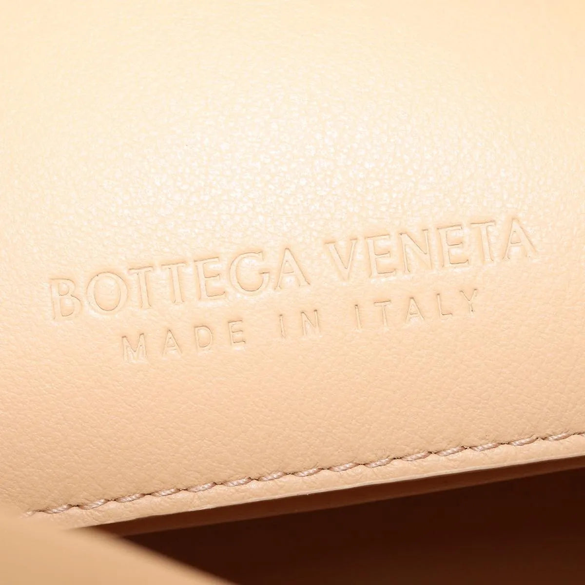 Bottega Veneta Beak Leather, Beige, Leather, Tote Bag