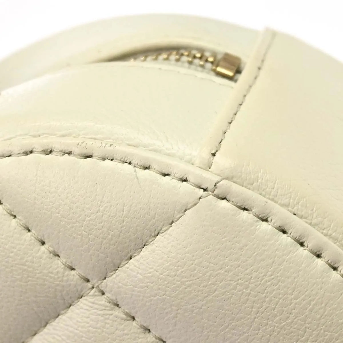 Chanel Round Clutch with Chain Quilted Lambskin, White, Leather, Clutch