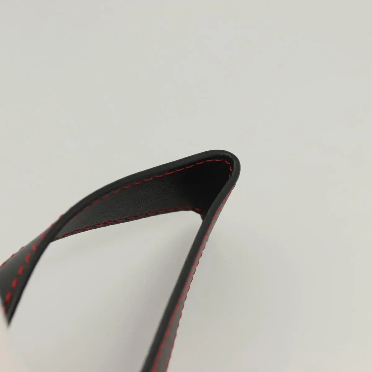 Louis Vuitton Suhari Lockit Leather, Black, Leather, Handbag