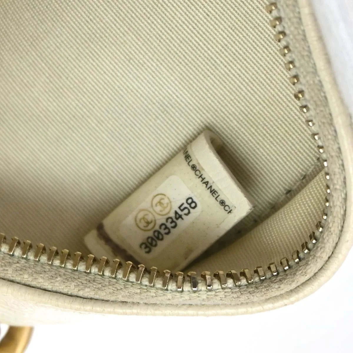 Chanel Round Clutch with Chain Quilted Lambskin, White, Leather, Clutch