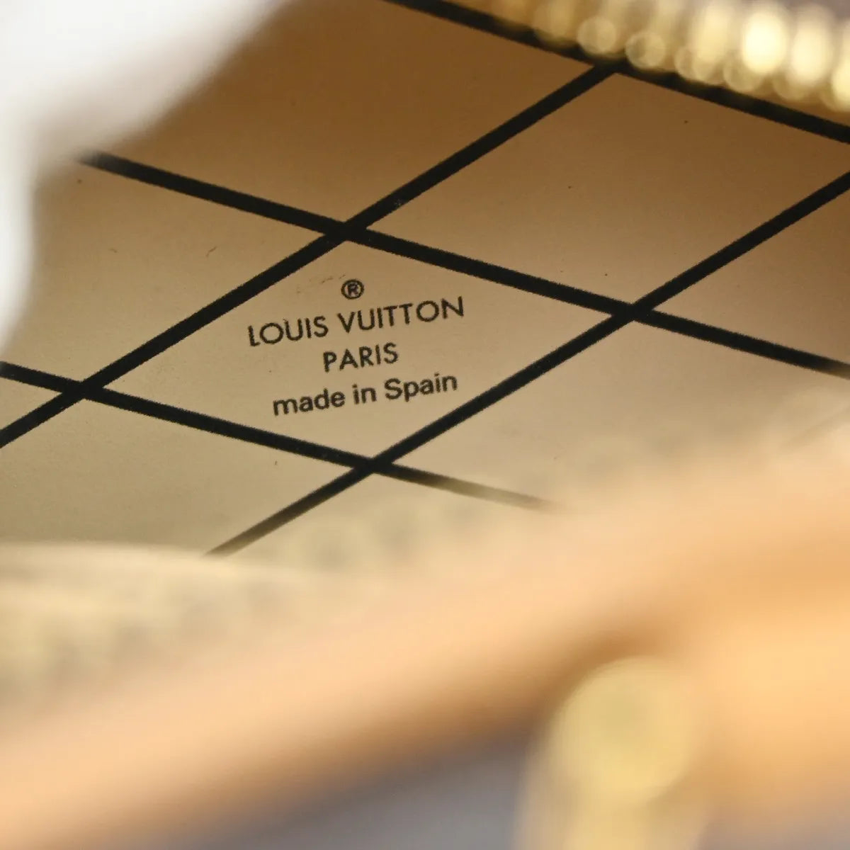 Louis Vuitton Boîte Chapeau Canvas, Brown, Canvas, Clutch