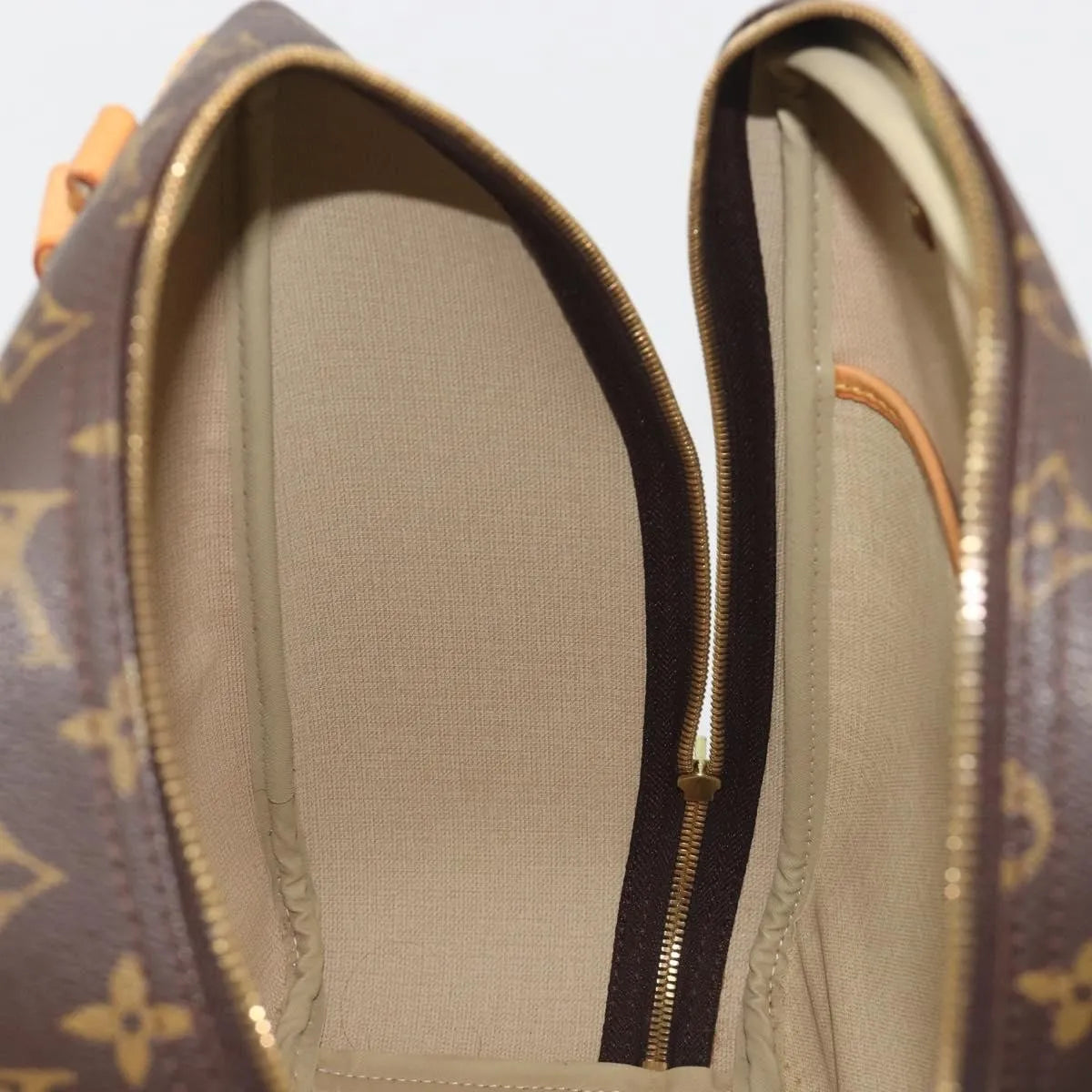 Louis Vuitton Excursion Monogram, Brown, Canvas, Handbag