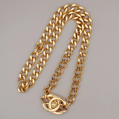 Chanel Vintage Turnlock Reissue Chain Metal, Gold, Gold Plated, Bag