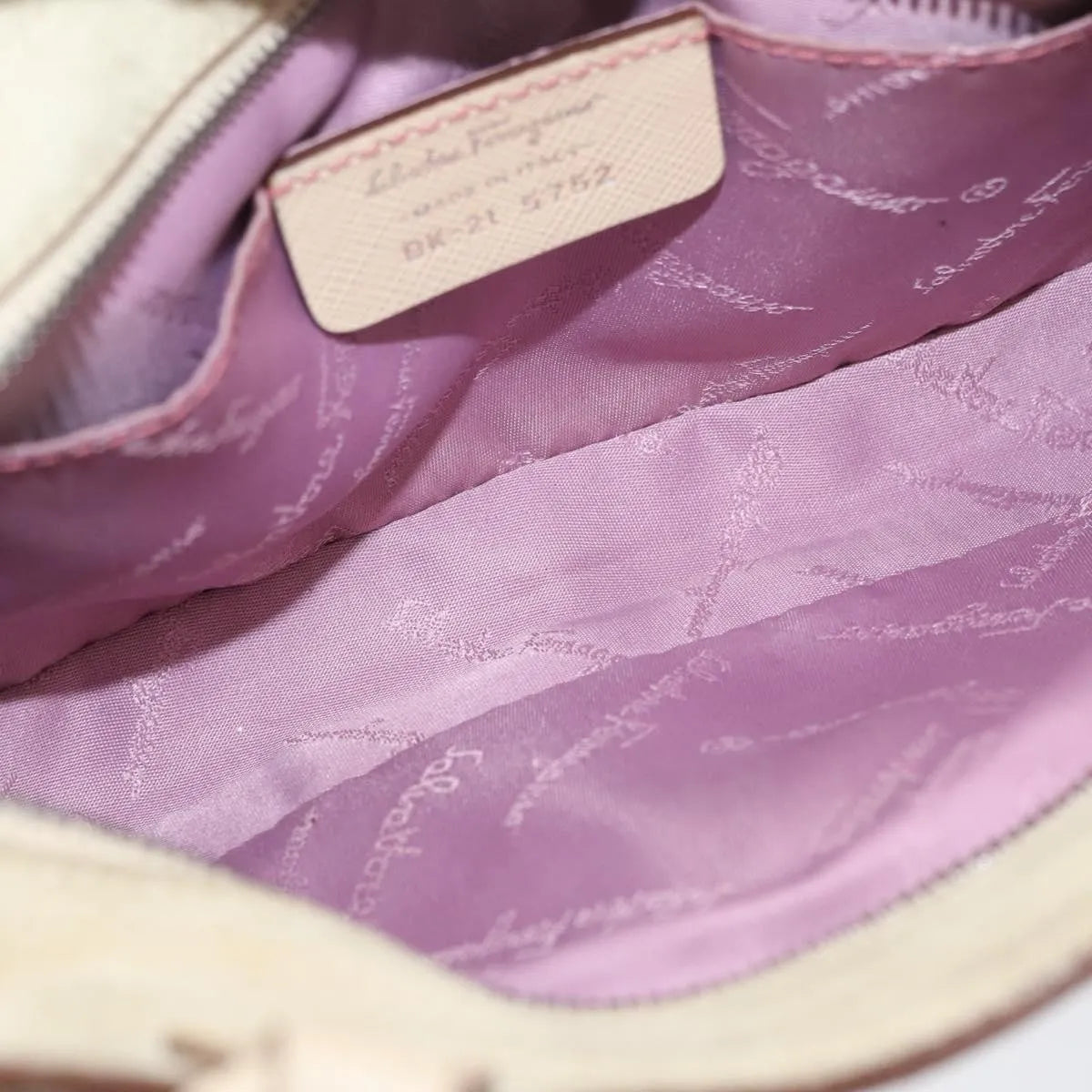 Salvatore Ferragamo Gancini Suede, Beige, Suede, Handbag