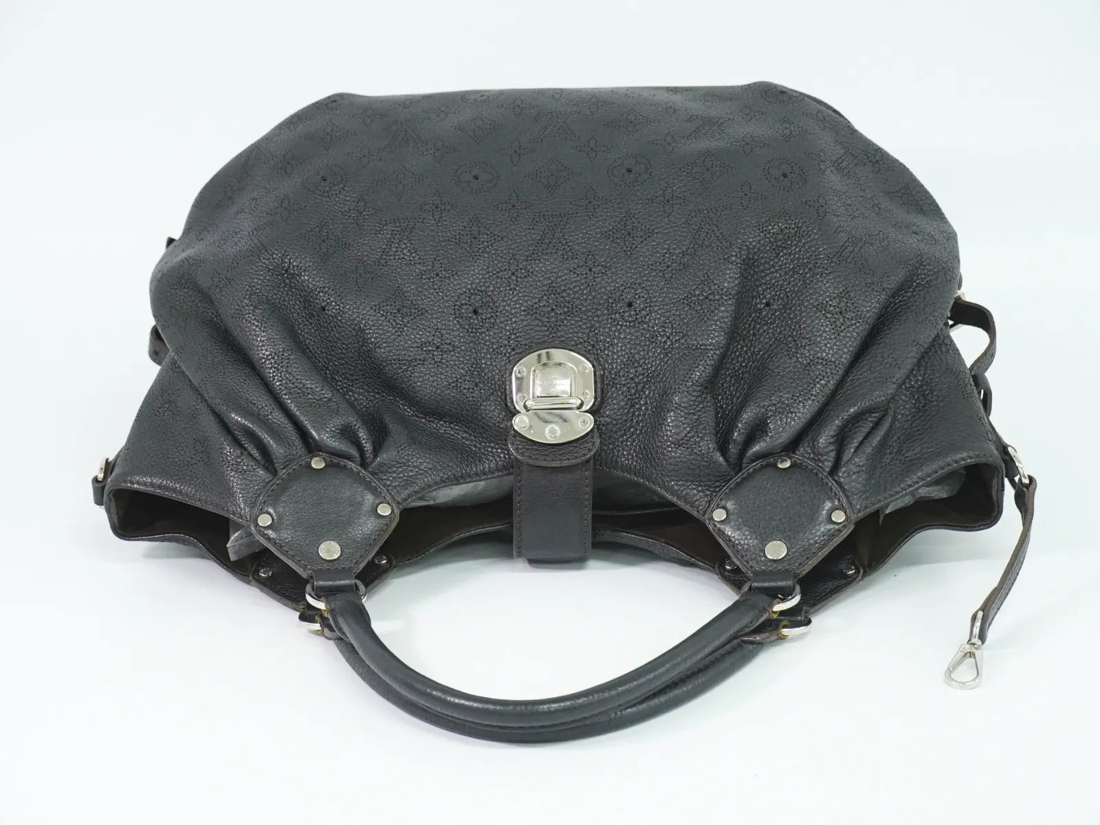 Louis Vuitton L Hobo Mahina Leather, Black, Leather, Shoulder Bag
