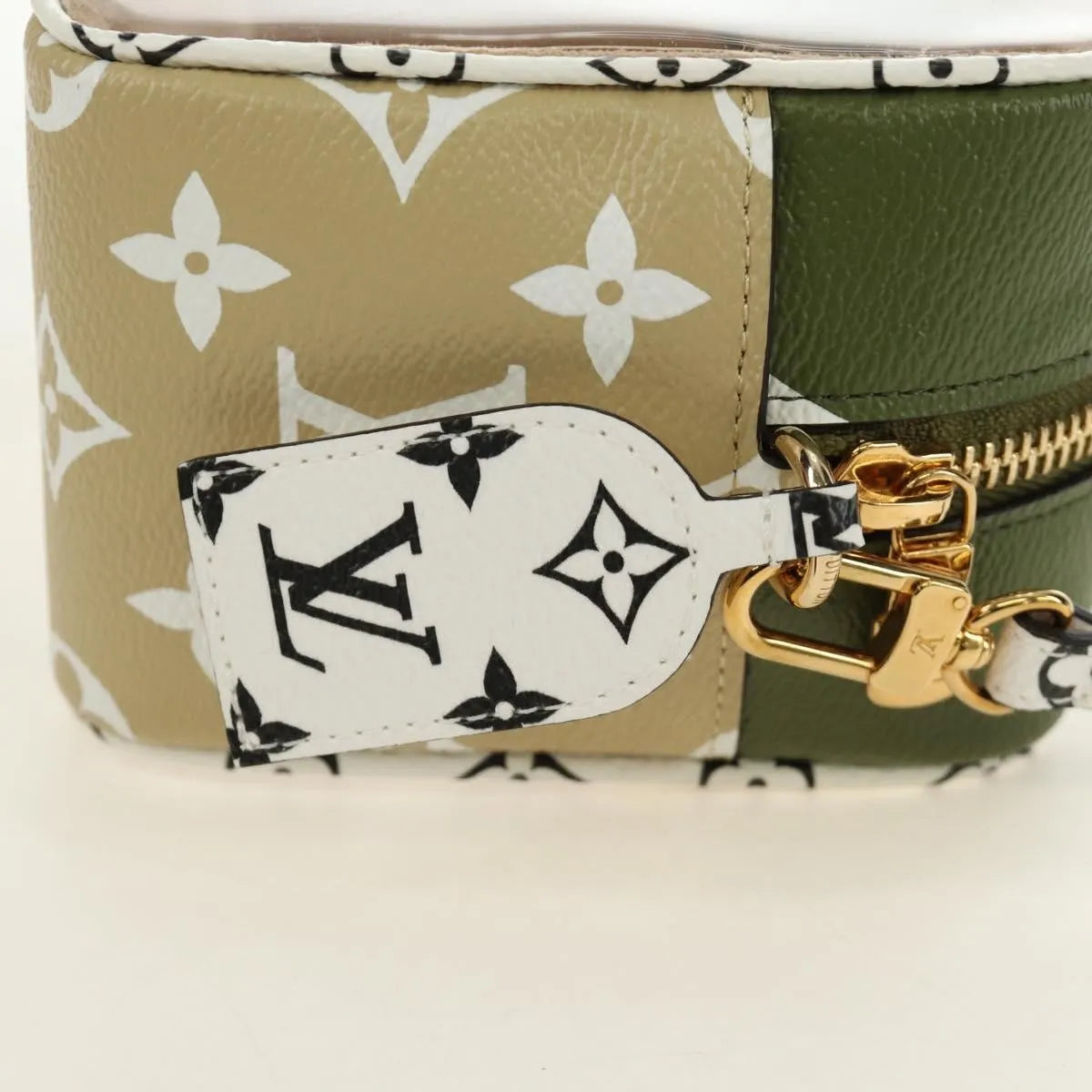 Louis Vuitton Beach Limited Edition Colored Monogram Giant, Green, Canvas, Clutch