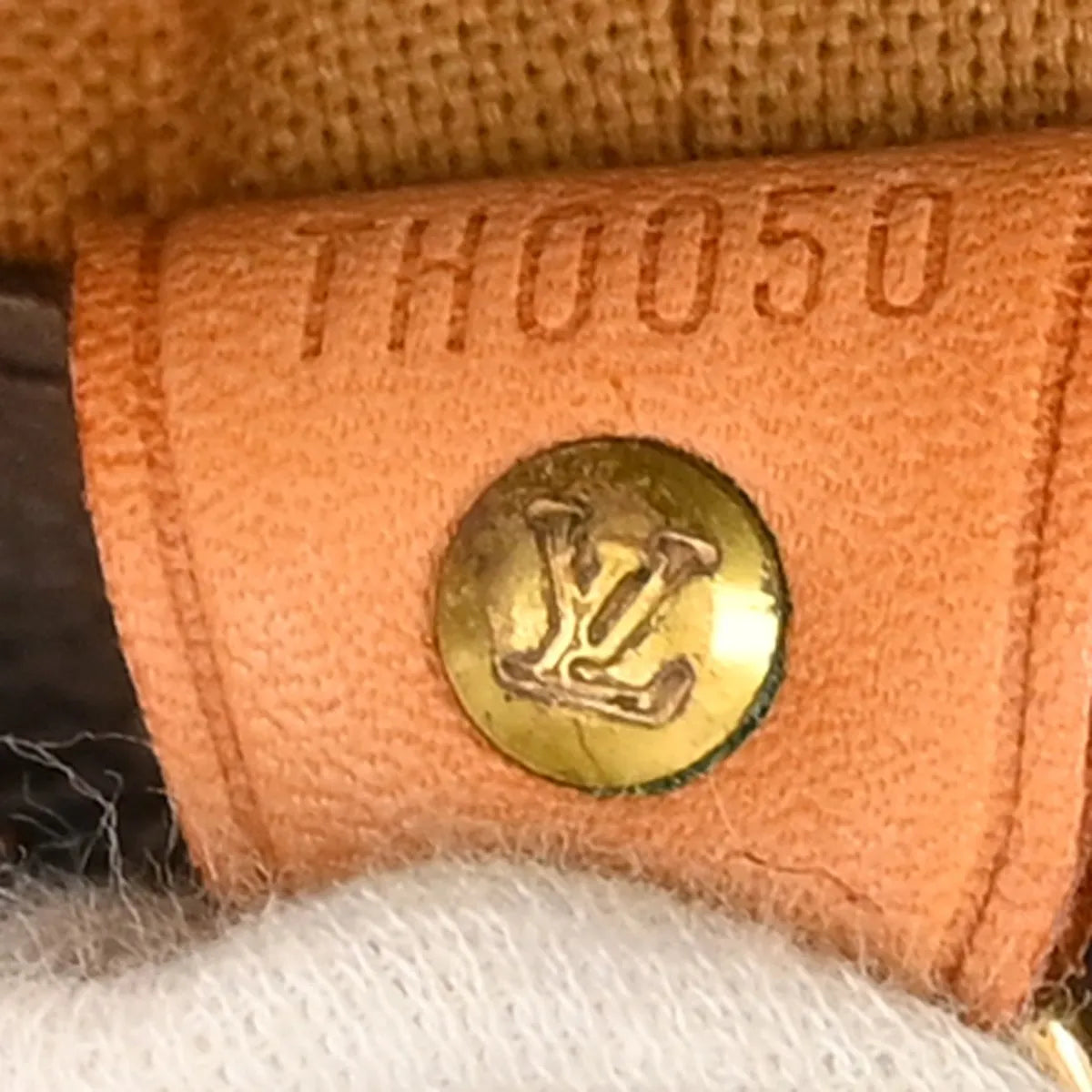 Louis Vuitton Cabas Mezzo Monogram Canvas, Brown, Canvas, Shoulder Bag