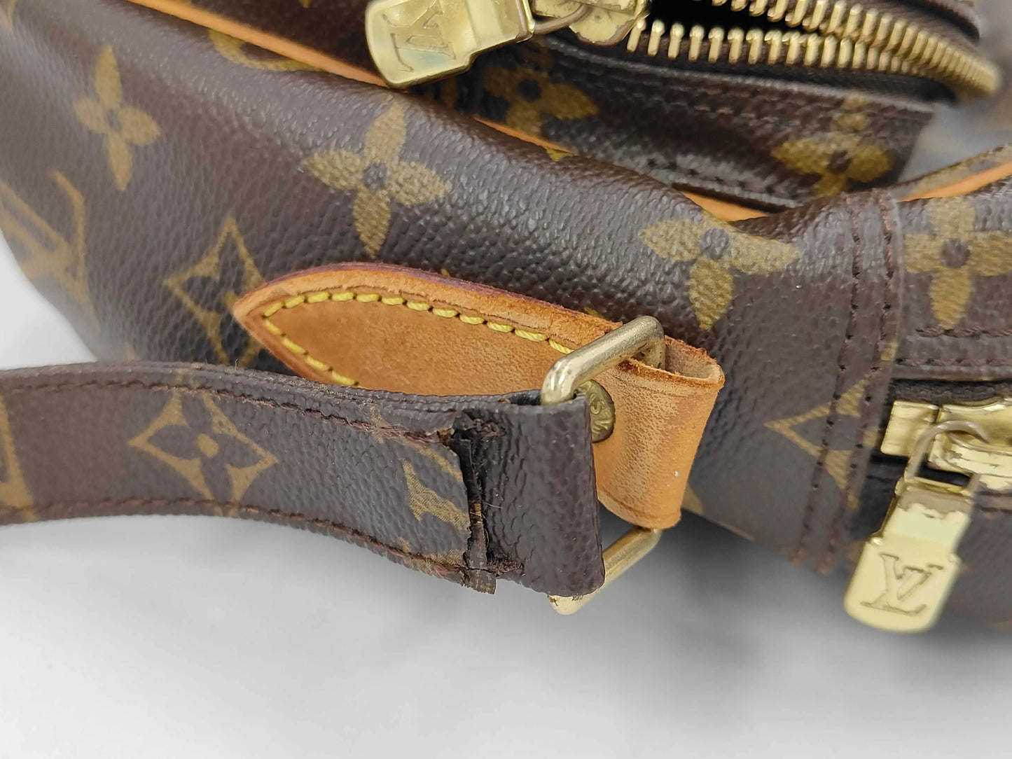 Louis Vuitton Nil Messenger Monogram Canvas, Multicolour, Canvas, Handbag