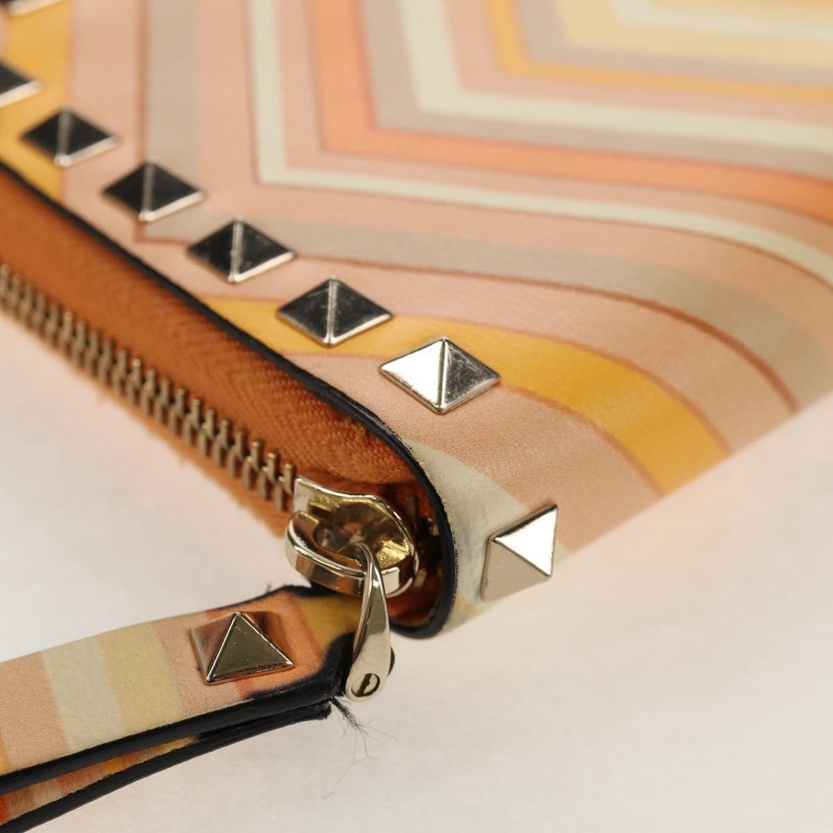 Valentino Rockstud Zip Around Wallet - Brandsamsara
